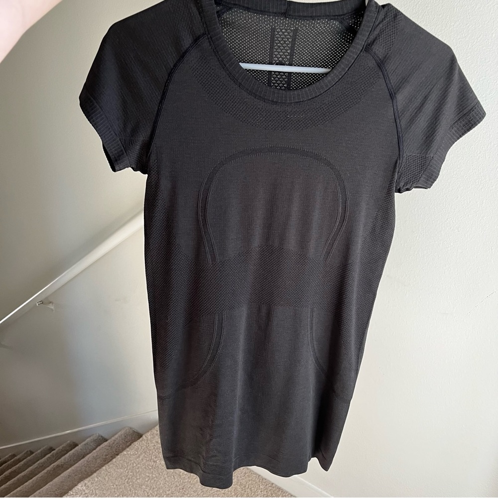 Lululemon black Swiftly